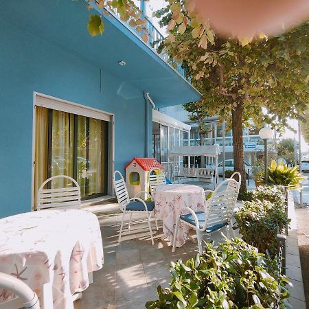Hotel Marittimo Римини Екстериор снимка