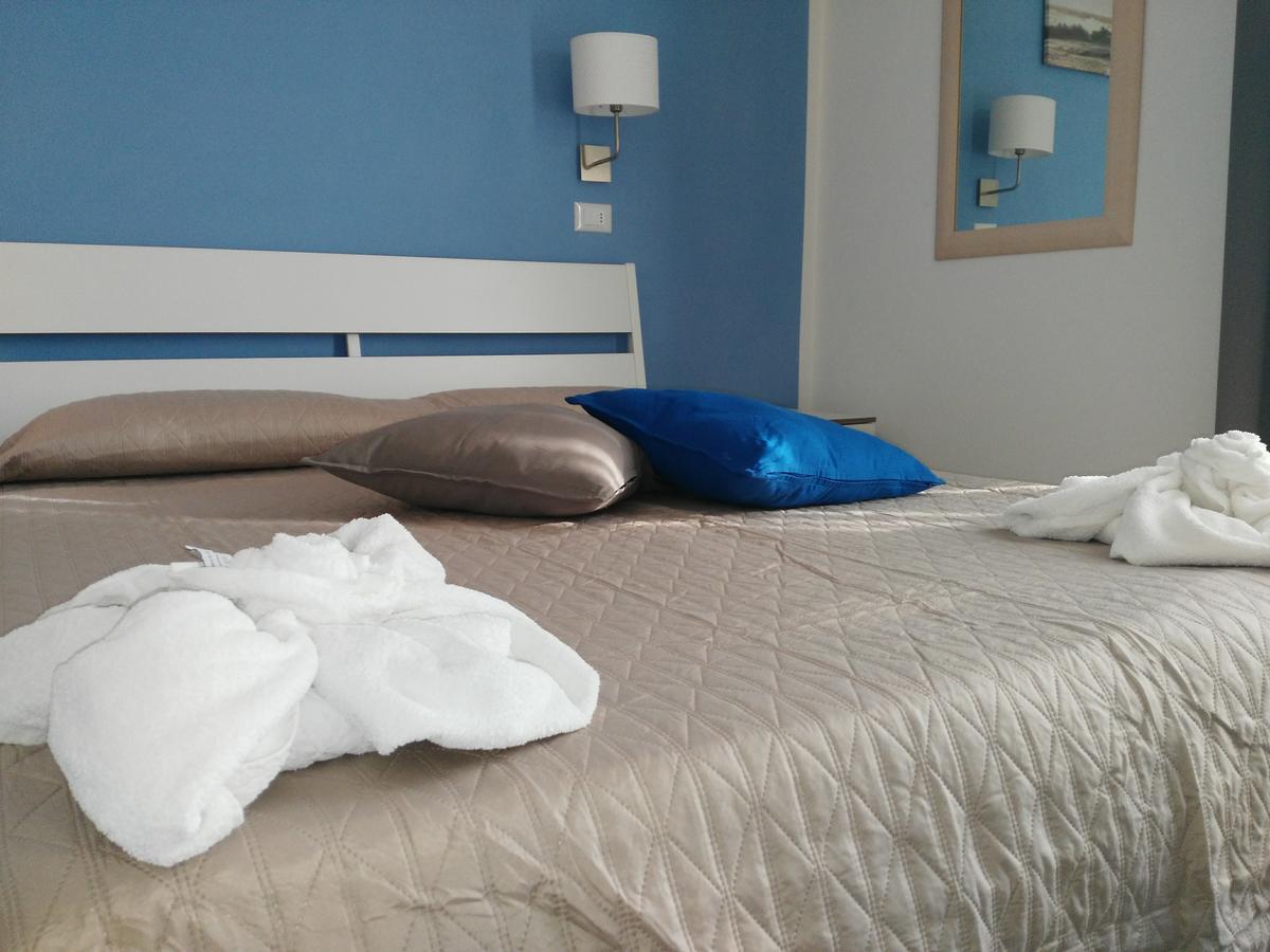 Hotel Marittimo Римини Екстериор снимка