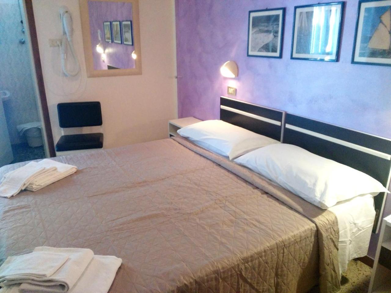 Hotel Marittimo Римини Екстериор снимка